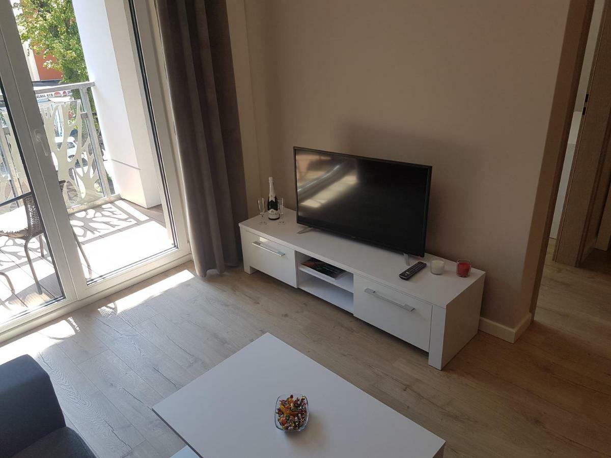 Apartament Baltyk Nadmorskie Tarasy Z Parkingiem Kołobrzeg Eksteriør bilde